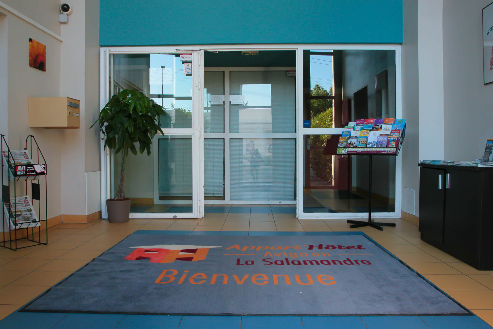 Kosy Appart'Hotels - La Salamandre Avignon Exterior photo